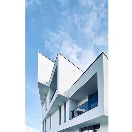 Апартаменты Casa Vys Питешти Экстерьер фото